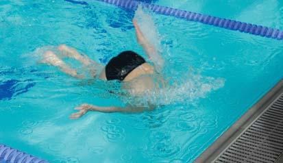 4 Backstroke Tumble turn Similar to front crawl, a backstroke swimmer can use a tumble turn at the end of each length to change direc ons.