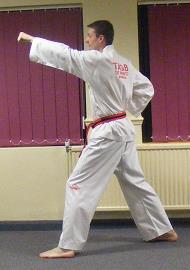 forwards and chamber for a high section punch using the striking