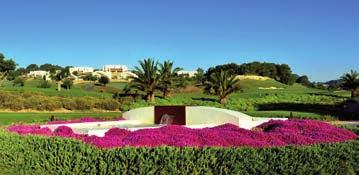 Las Colinas Golf & Country Club is surrounded by a Nature Reserve comprising more than 10,000 hectares of protected land, which restricts any further residential development.