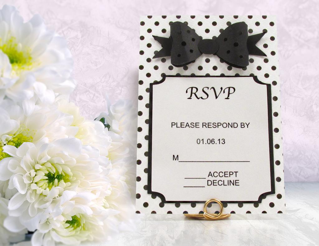 Wdding RSVP Card Instructions This 5 x 3.5 inchs RSVP card is fun with th black polka dot pattrnd papr. Who wouldn t want to RSVP accpt with this card.