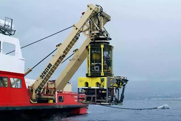 In order to safely and quickly dispose of underwater robots, there is a need for a hanging system on the hull, consisting mainly of type A crane and winch. Figure 6.