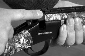 Rotate the Torch Cam breech block clockwise toward the shooter s right side of the firearm. (See Picture 8). 3.