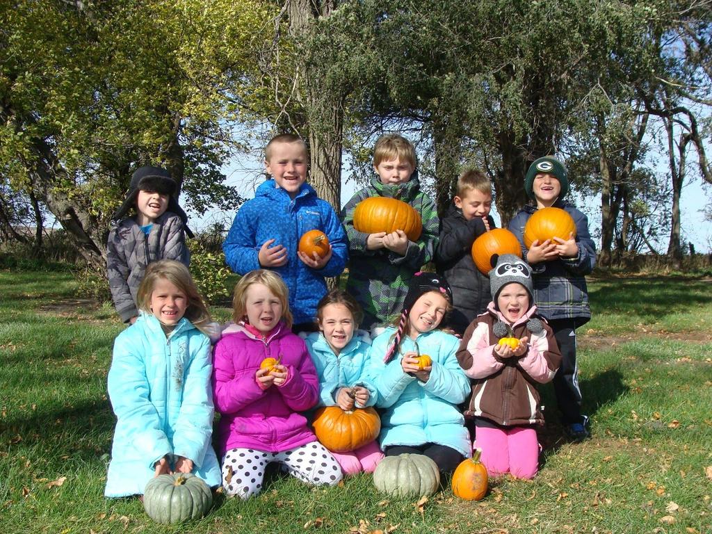 Falcon Monthly Visit to the Pumpkin Patch Florence and Henry Receive Spanish Grant By: Emma Tardy Due to a grant, Henry and Florence are sharing a Spanish teacher this year.