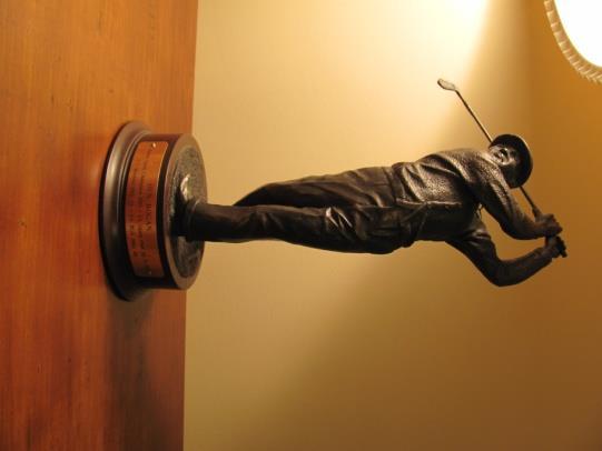 Retail @ $150 Sale price @ $100 Photo #3006 (Lot #82) 83. BEN HOGAN Resin bronze, 15 tall, on a rosewood base, stunning piece.