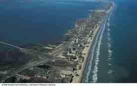 Barrier islands & spits These comprise the most extensive and tenuous beach system in the US, running from Long Island through to Texas Barrier beaches are