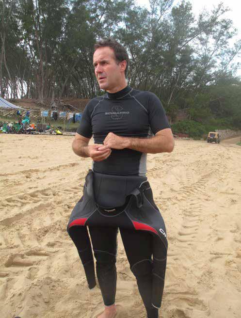 SPECIALTY INSTRUCTOR DAN SHARKLIFE REBREATHER STAFF INSTRUCTOR SWIM INSTRUCTOR COURSES Isn t it time you took a few steps up the ladder?