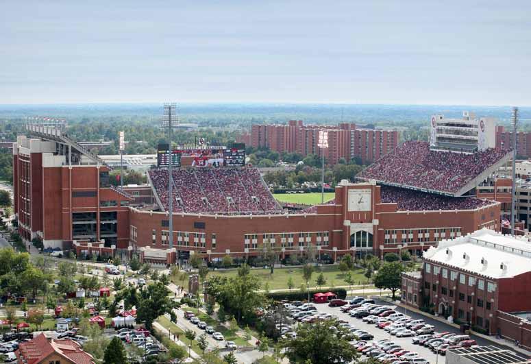 7 NATIONAL CHAMPIONSHIPS 43 CONFERENCE CHAMPIONSHIPS 26 BOWL CHAMPIONSHIPS 152 ALL-AMERICANS 64 NATIONAL AWARD WINNERS OKLAHOMA MEMORIAL STADIUM Gaylord Family - Oklahoma Memorial Stadium is one of