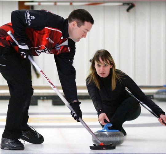 Make second or third draws of the night doubles format if people don t want to curl too late Success Story The Calgary Winter Club has a Mixed Doubles success story, as Brenda Rogers who is one of