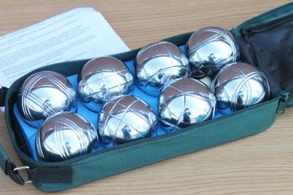 00 (plus VAT) per day Weekend - 21.00 (plus VAT) Boules Boules can be played on ground, gravel, crushed stone or sand.