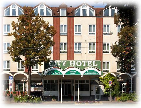 de Hotel Schweizer Hof (8km from Track) Wilhelmshöher Allee 288 34131 Kassel