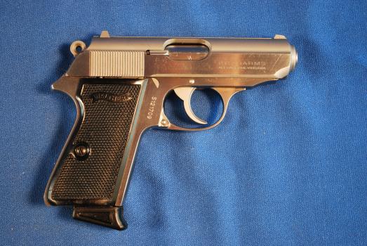German Luger PO-8 S/42 S/A Pistol Serial # 6782, 9mm, 4" round barrel with clean bore with light pitting. German Luger "S/42" 9mm auto military pistol manufactured in 1936.