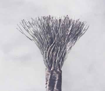 4.6 Except in the case of wire ropes of coarse construction e.g. 6 x 7, it is not necessary or desirable to hook the wires in the broom.