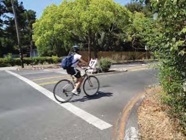 Introduction 1-3 Appendix F: Project Prioritization presents the criteria used to score and prioritize the proposed bikeways. This satisfies BTA requirement 892.1 (j). 1.1. Why Does Los Altos Need a Bicycle Plan?