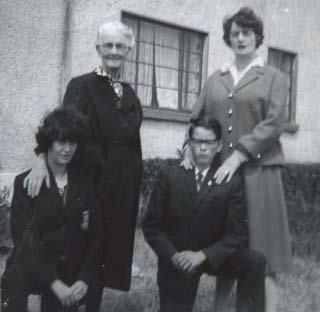Peter Hopkins with grandchildren (L-R) Jimmy,