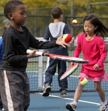 People that are first in line quickly fill the open courts as they become available. Players can earn a star or a stamp for each mini-match they win.
