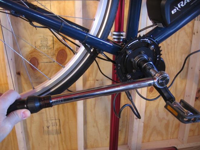 The pictured Lekkie 42T has a chainline offset 9 mm toward the bike.