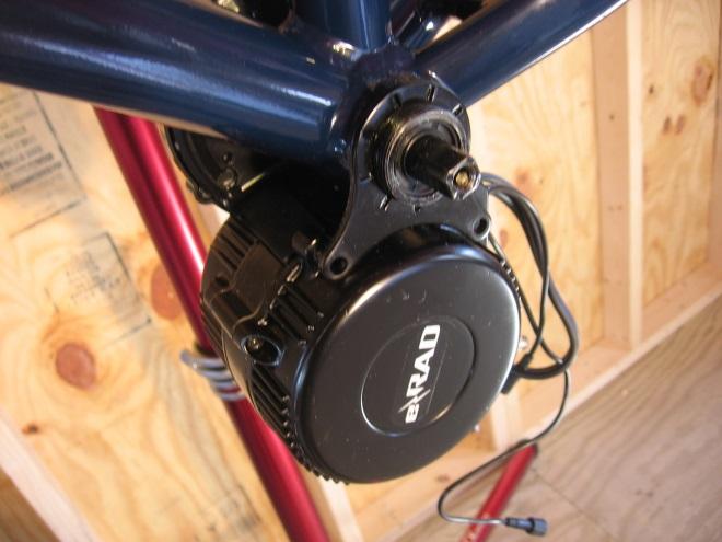 Place the mount bracket on the axle tube with the bracket