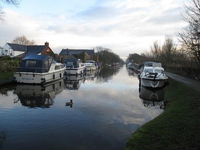 Distance: 12 miles to Lancaster or 8 miles to Galgate Route Summary As a navigation the Lancaster Canal is a delight and has a 42½ miles navigable pound the longest in the country.