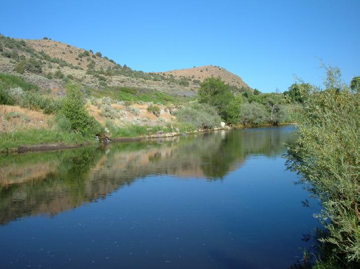 The Carson River s primary source of water is from precipitation and snow pack in the Sierra Nevada Mountains.