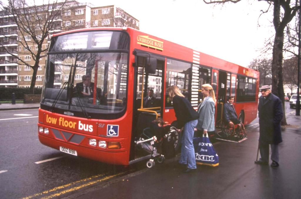 LOW FLOOR BUS - EASY FOR EVERYBODY Bus kneels to