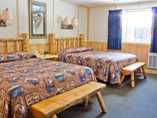 Western Cabin rooms,