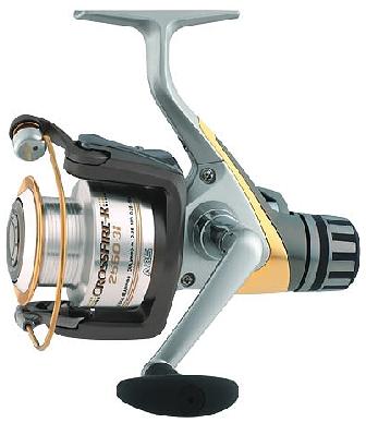 Rigid aluminum frame and handle-side sideplate firmly support the drive train * Soft Touch grips TDZLN100SHA Daiwa Team Zillion Baitcasting Ree l7.