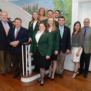 4-H AMBASSADOR TOUR This week, State 4-H Council members have travelled across Middle TN as part of their 4-H Ambassador Tour.