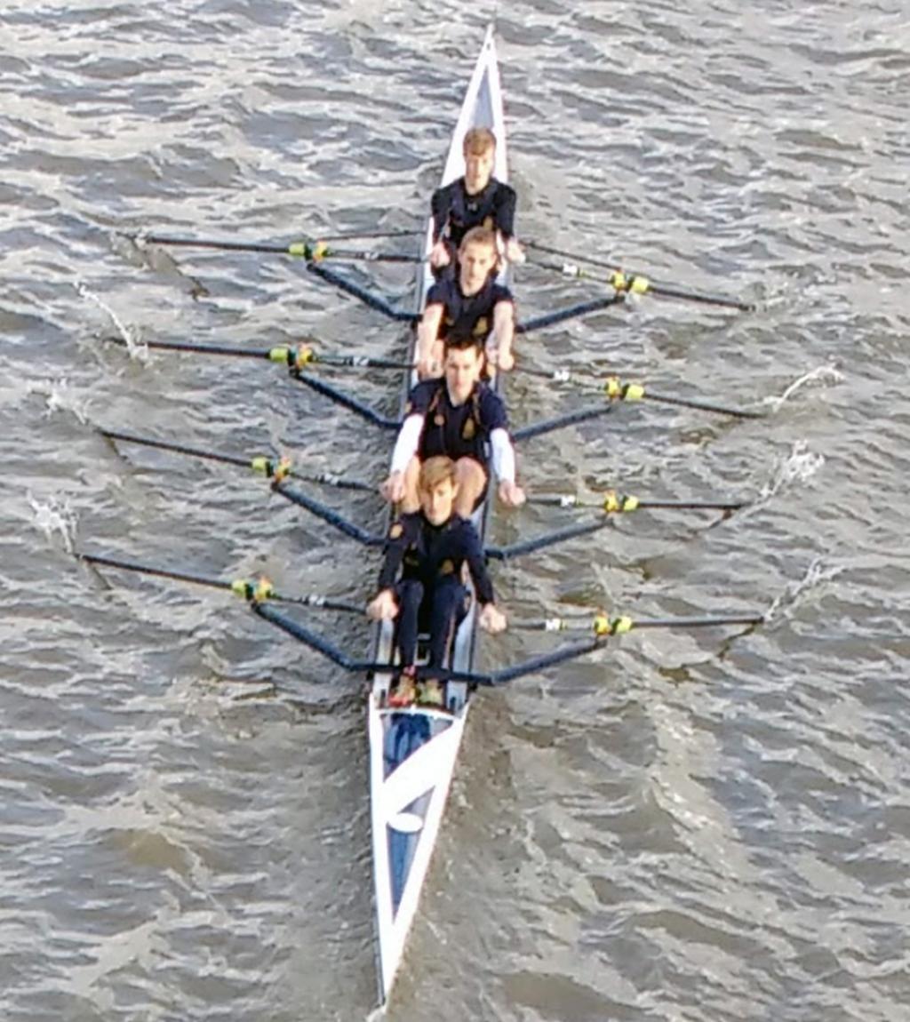 7 Rowing Emanuel A 4x: b Tom, 2 Michael, 3 Jake, s Ollie FOURS HEAD OF RIVER SUNDAY 12 NOVEMBER There are only two categories of Junior events for schools in the Fours Head of the River: J18 quads