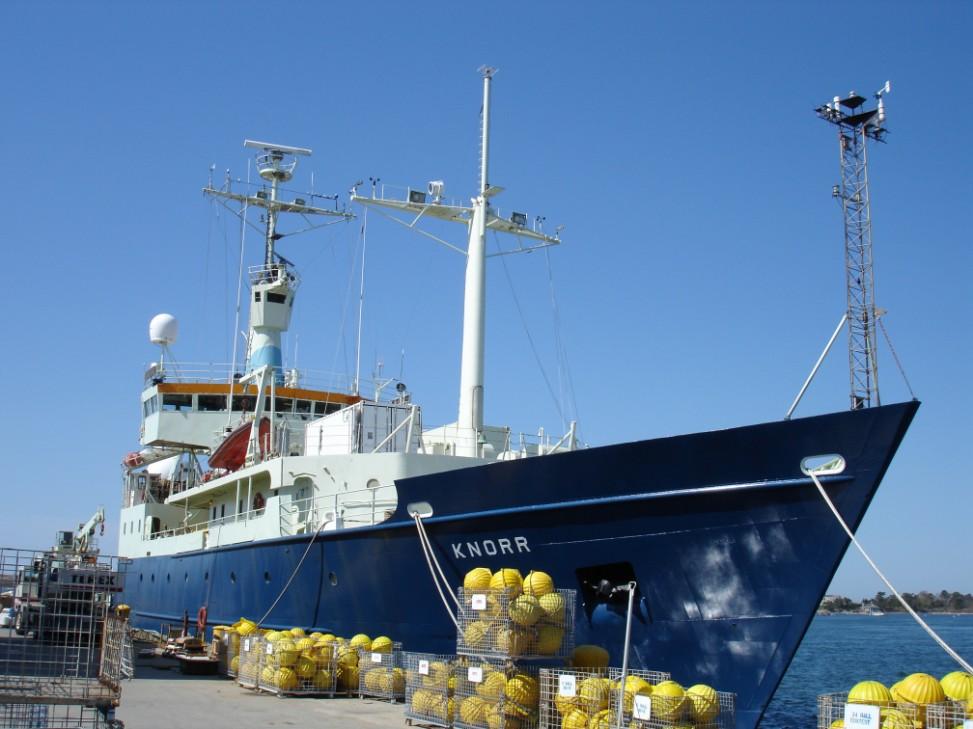 Data in situ SAMOS Shipboard Automated Meteorological and Oceanographic System Complimentary to the Voluntary Observing Ship project One-minute recorded