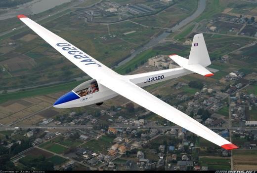 Experiments have shown that wings with square or sharp edges have the widest effective span. To compensate this loss, three solutions are tip-tank; extra wing span; and winglet.