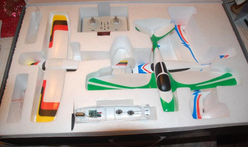 Joe Sluga sent me information on his latest 3d foamie. It s a Flash airplane kit @ $89.