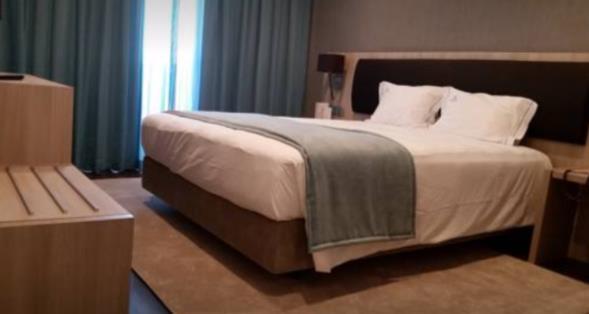 com AVAILABILITY AND TERMS Single bed, 65 /day* Twin