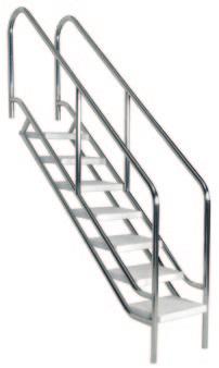 500 mm WIDE LADDER Tubular polished AISI-316 stainless steel of Ø 43 mm. Plastic steps with non-slip surface.