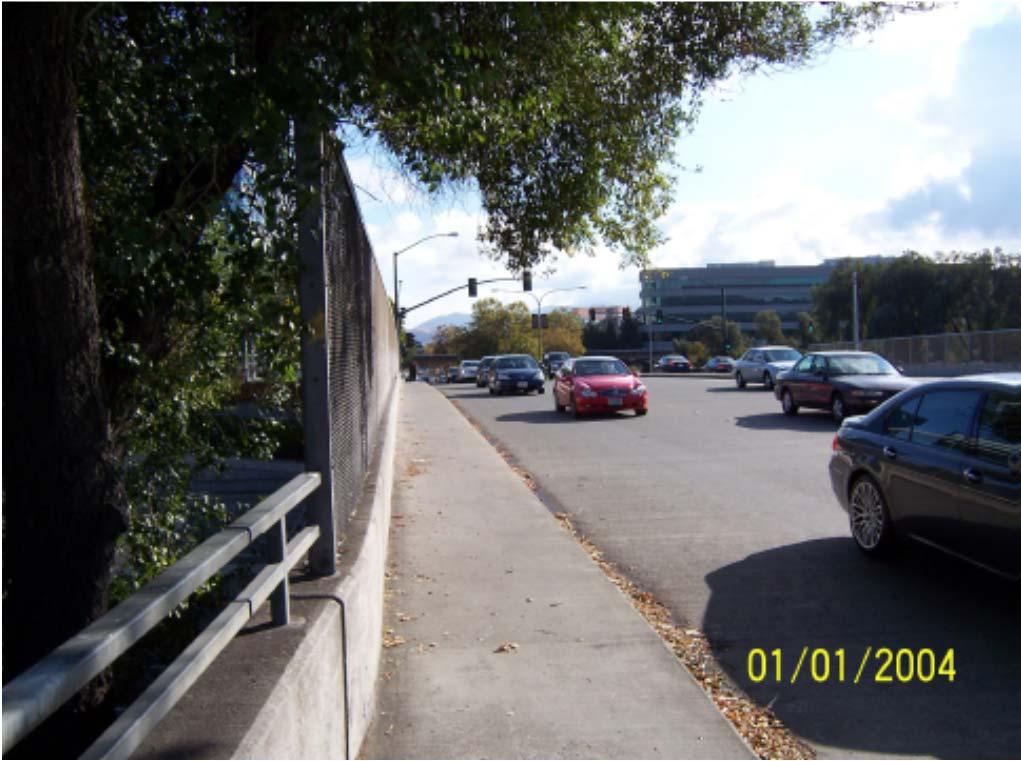 Focus Areas I 680/Treat Boulevard Over crossing: The I 680/Treat Boulevard over crossing is one of the main arteries into the Contra Costa Centre/Pleasant Hill BART station area from areas of Walnut