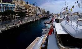 YOUR EVENT BLISS Trackside Yacht Experience the delights of the year s most prestigious race from the deck of our trackside Superyacht.