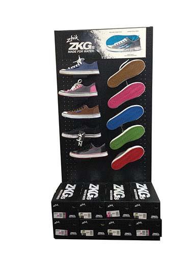 00 POINT OF SALE pos zkg FLOOR48 headerboard 1 pos zkg FLOOR 12 card 2 hanger 1 hanger 2 hanger 3 bag 1 card 1 PRODUCT CODE SEX COLOUR OS RETAIL