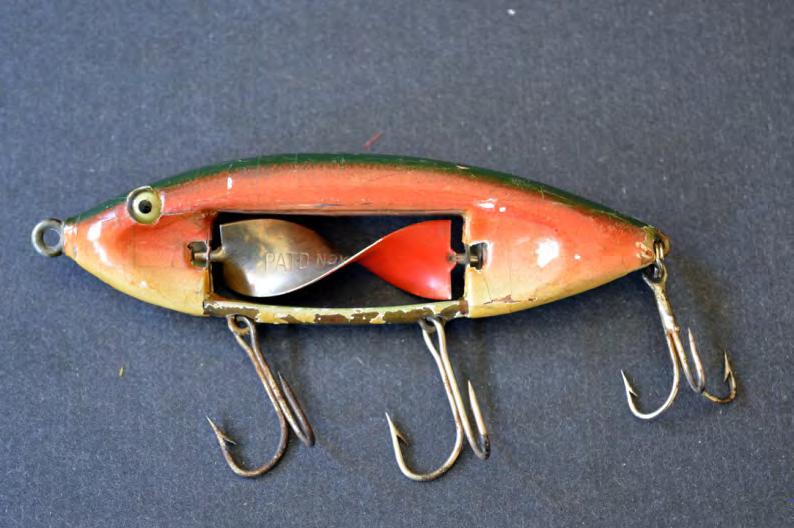 Chippewa Bait, Pike Size A 4-inch lure, patented on November 1, 1910 (# 974,493) and on May 2, 1911 (# 990,984).