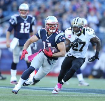 PATRIOTS KEY CONTRIBUTORS OFFENSE WR Danny Amendola (FA-STL, 13) Amendola was second on the team with 6 catches for 45 yards against the Panthers in Week 11 Scored his first touchdown in a Patriots