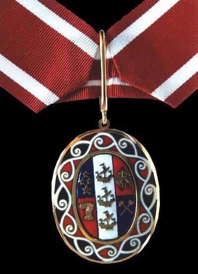 THE ORDER OF NEW ZEALAND (ONZ) Established on 6 February 1987, the ONZ is the highest level in the New Zealand honours system, and is an exclusive,