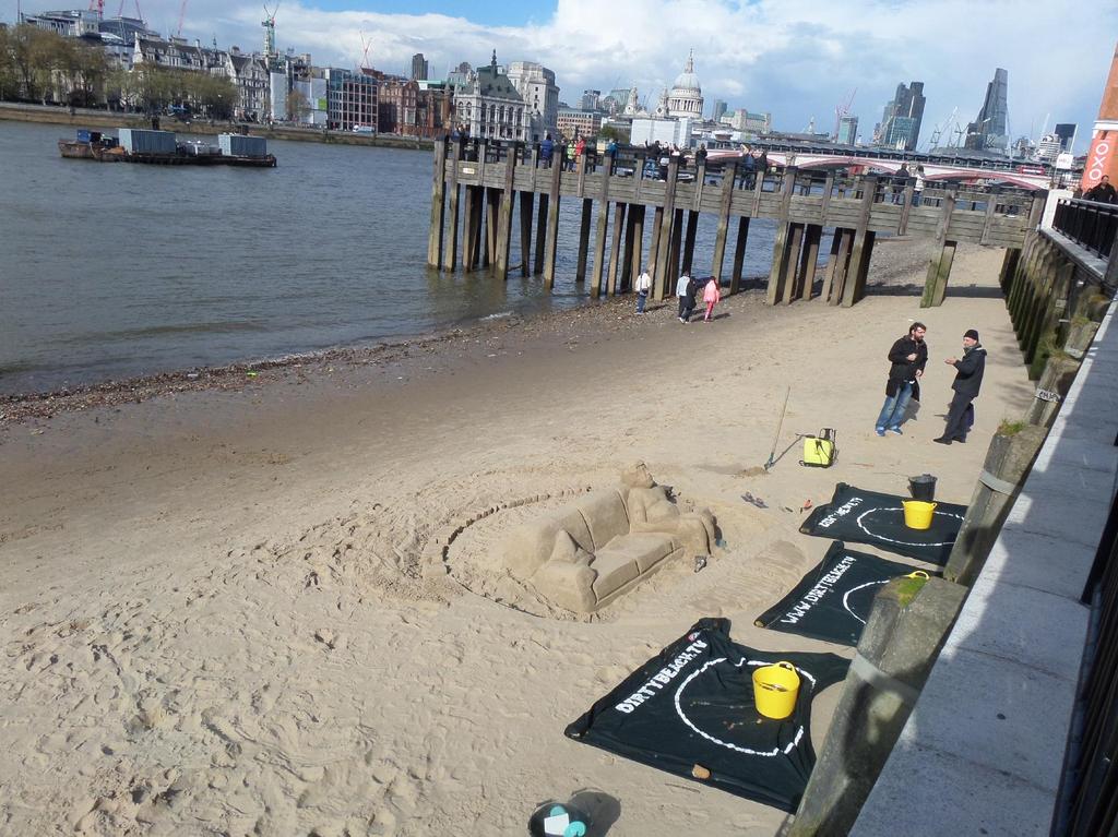 Further along, at low tide, you may even see people on the beach creating sand art (but