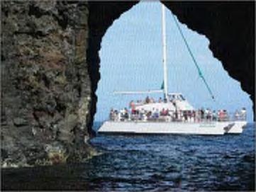 !"#!"!$#$% Viewing Na Pali by Sea!"#$%&'$()%$)!)"")*%)+,'*#(-'.% &//0123%4/% -56789% If an easy day of sailing is your style, consider a morning or sunset cruise on our fortyperson catamaran.