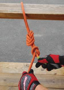 A similar knot, known as the tracer 8, can also be used to tie the ends of two ropes with the same diameter together securely.