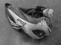 Helmet: right rear part damage