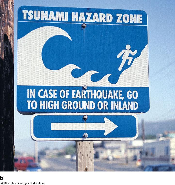 Figure 10.36b: Tsunami hazard warning sign in a town in central coastal Oregon.
