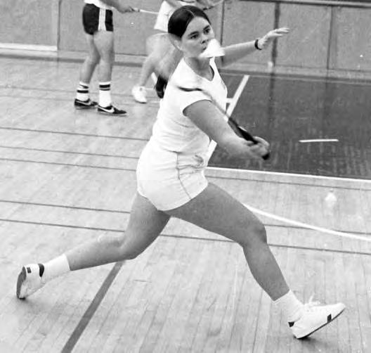 SHARON DAVIES FOGTMANN Athlete - 2017 Inductee In 1975 Sharon and her partner Robbyn Mintenko won the Women s Doubles title at the Four West Championships in Saskatoon.