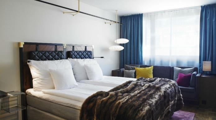 Located perfectly in the centre of the city, you are 25 minutes walking from the starting/finishing line. This 4-star hotel is in the Östermalm area which is in the fancy part of the city.