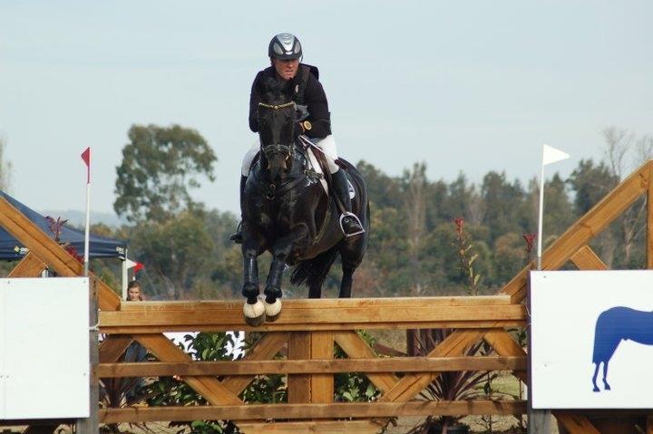 Platinum Package: Event Naming Rights Class Sponsor of CIC*** Cross Country Jump $4,400 incl gst As Naming Rights Sponsor the event would be known as The (insert your company s name) Eventing