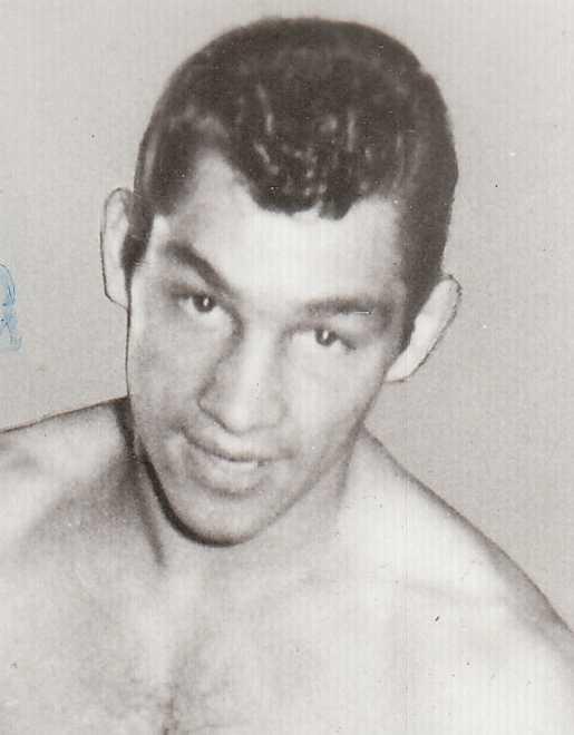 contests (won: 68 lost: 17 drew: 3) Fight Record 1957 Sep 26 Willie Smith (Manchester) WPTS(6) Stadium, Liverpool 04/10/1957 page 12 Swift 10st 7lbs 8ozs Smith 10st 4lbs Oct 7 Cliff Lawrence