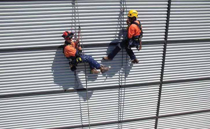 OPERATION MUST BE READ PRIOR TO USE Prior to use, ensure all operating procedures have been read and understood. This rope access system is only to be used by competent persons associated equipment.