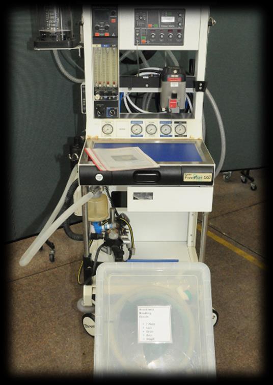 Resetting the station: 1. Disconnect the breathing system 2. Check that the anaesthetic machine, vaporiser(s), oxygen and nitrous oxide cylinders* are all turned off 3.
